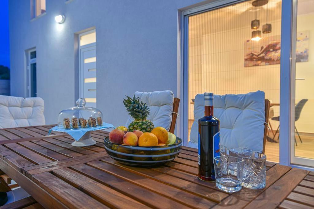 Villa Silente Sukošan Exteriör bild