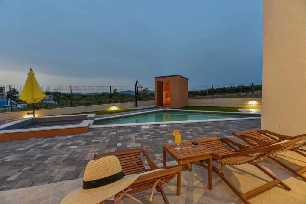 Villa Silente Sukošan Exteriör bild