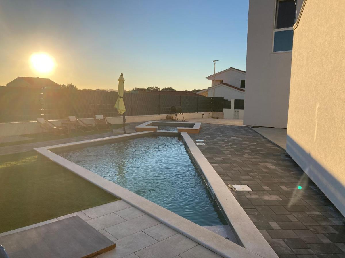 Villa Silente Sukošan Exteriör bild